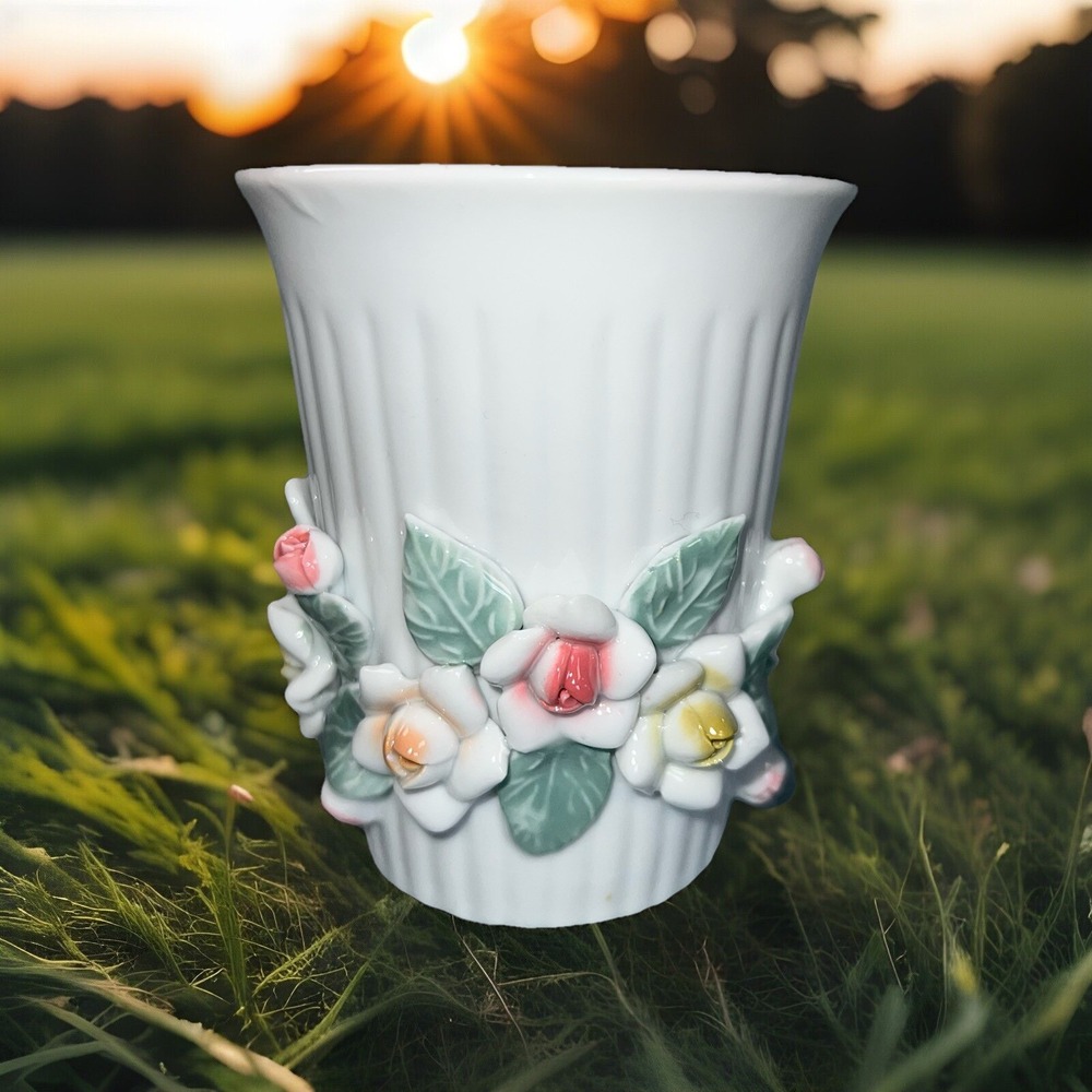 Cottagecore Roses Porcelain China Vase/Cup 3D Applied Sculpted Flowers 4 1/8"